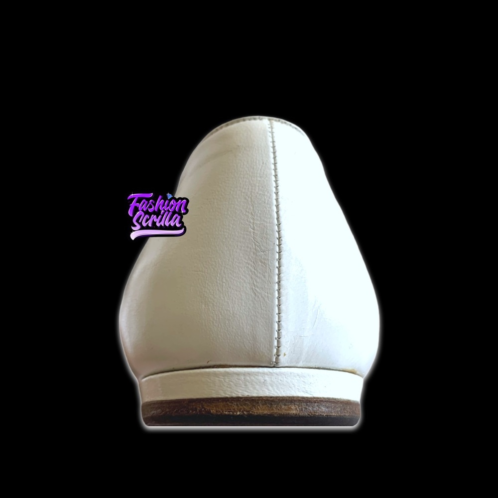 Chanel Vintage Ballerina Ballet Flats White Black Two Tone Leather Gold CC Logo - Picture 5 of 12